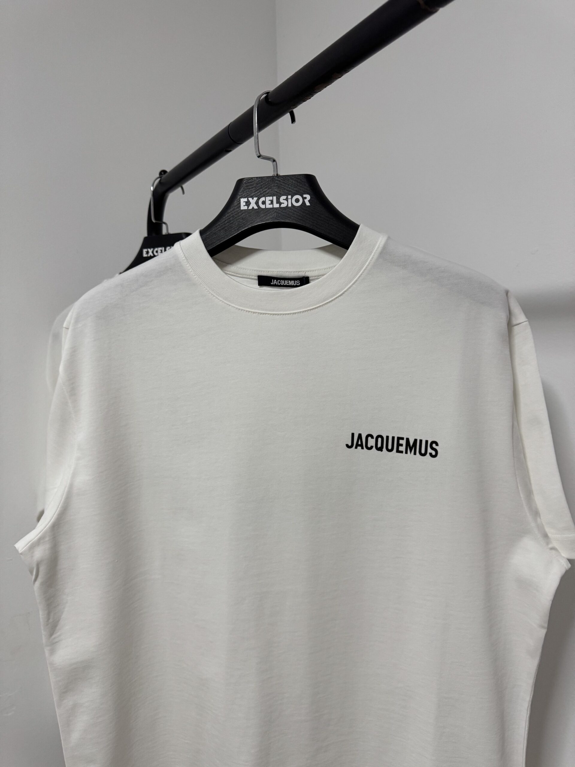 JACQUEMUS CAMISETA