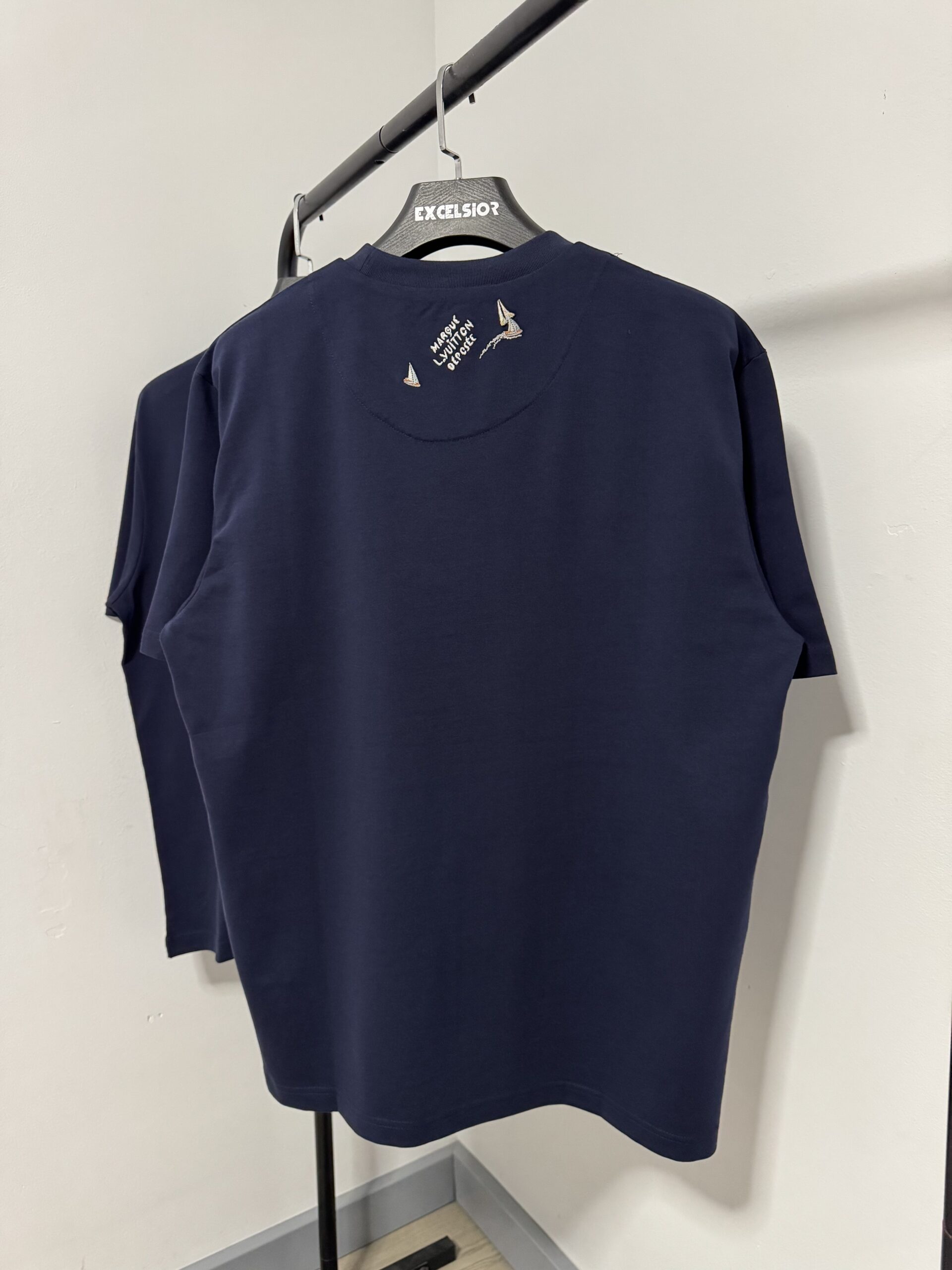 LOUIS VUITTON CAMISETA