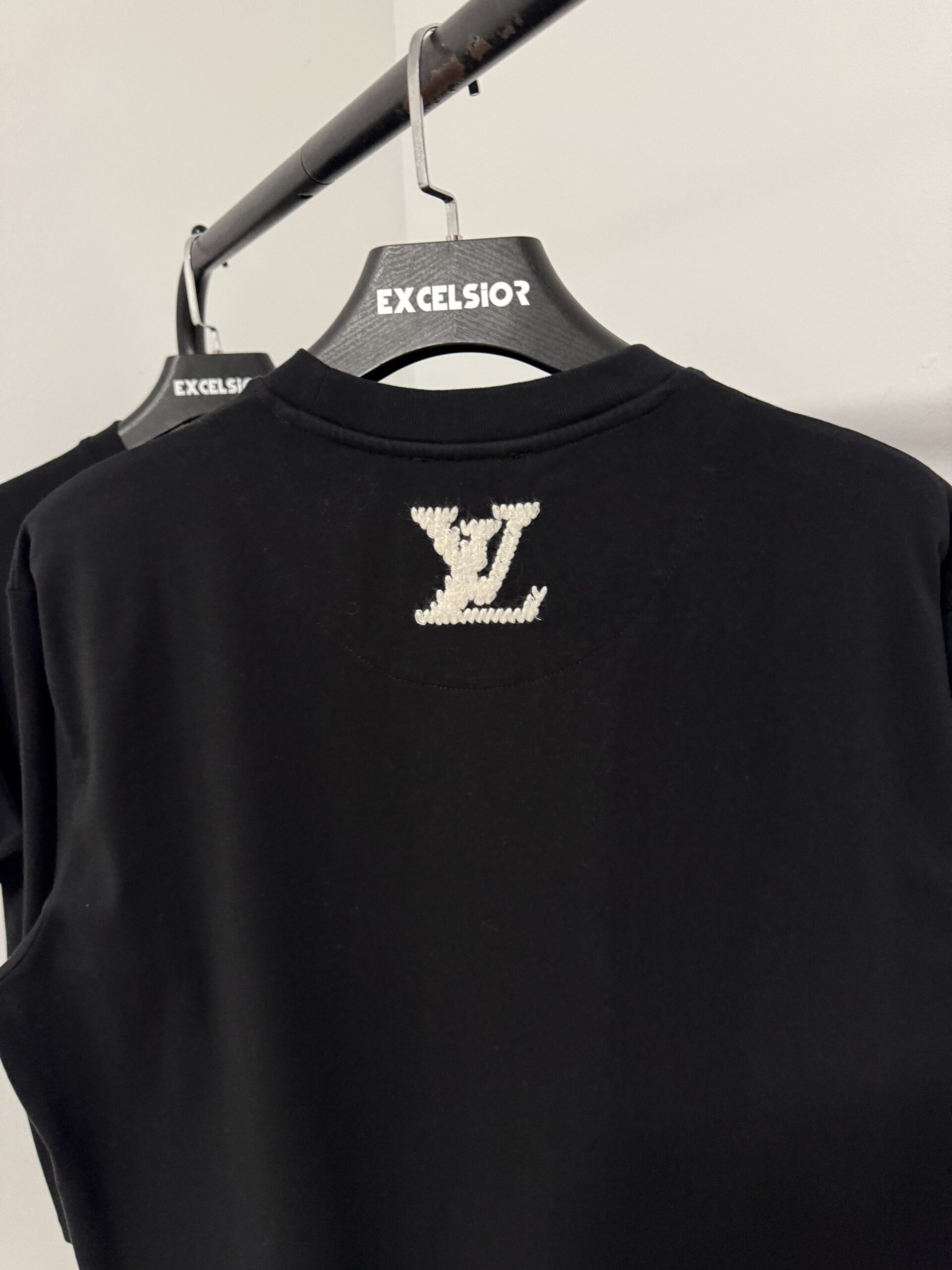 LOUIS VUITTON CAMISETA