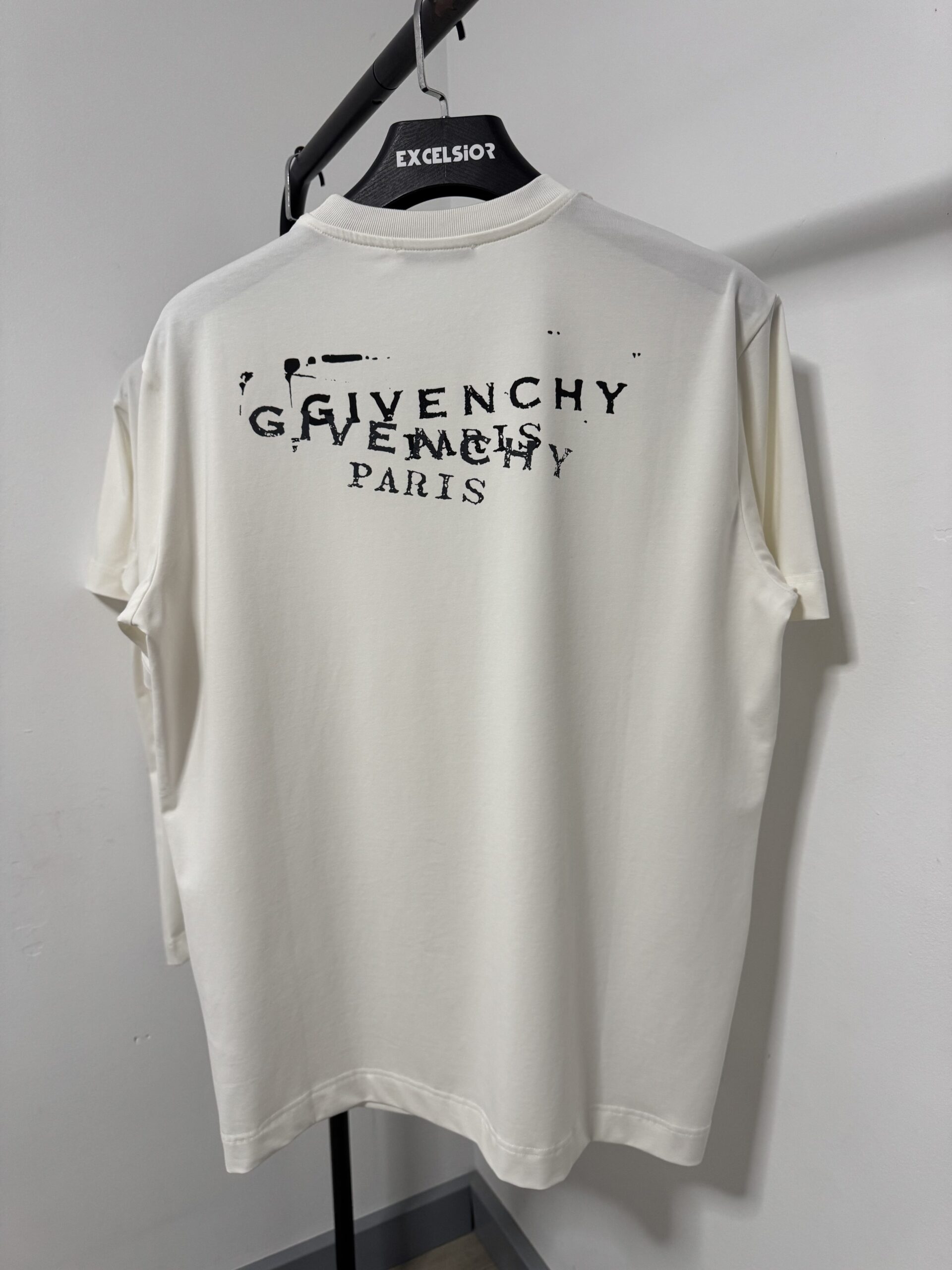 GIVENCHY CAMISETA