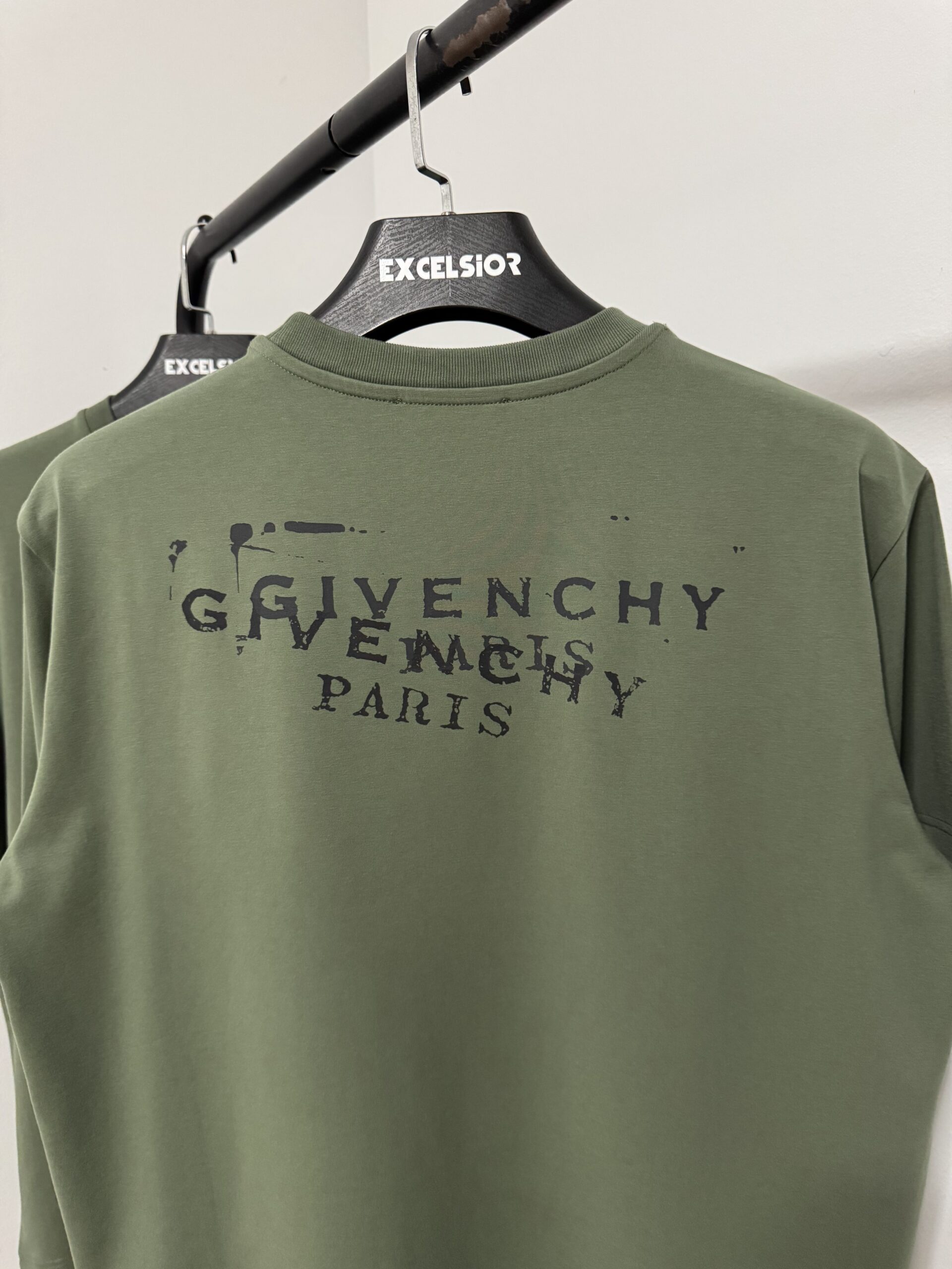 GIVENCHY CAMISETA