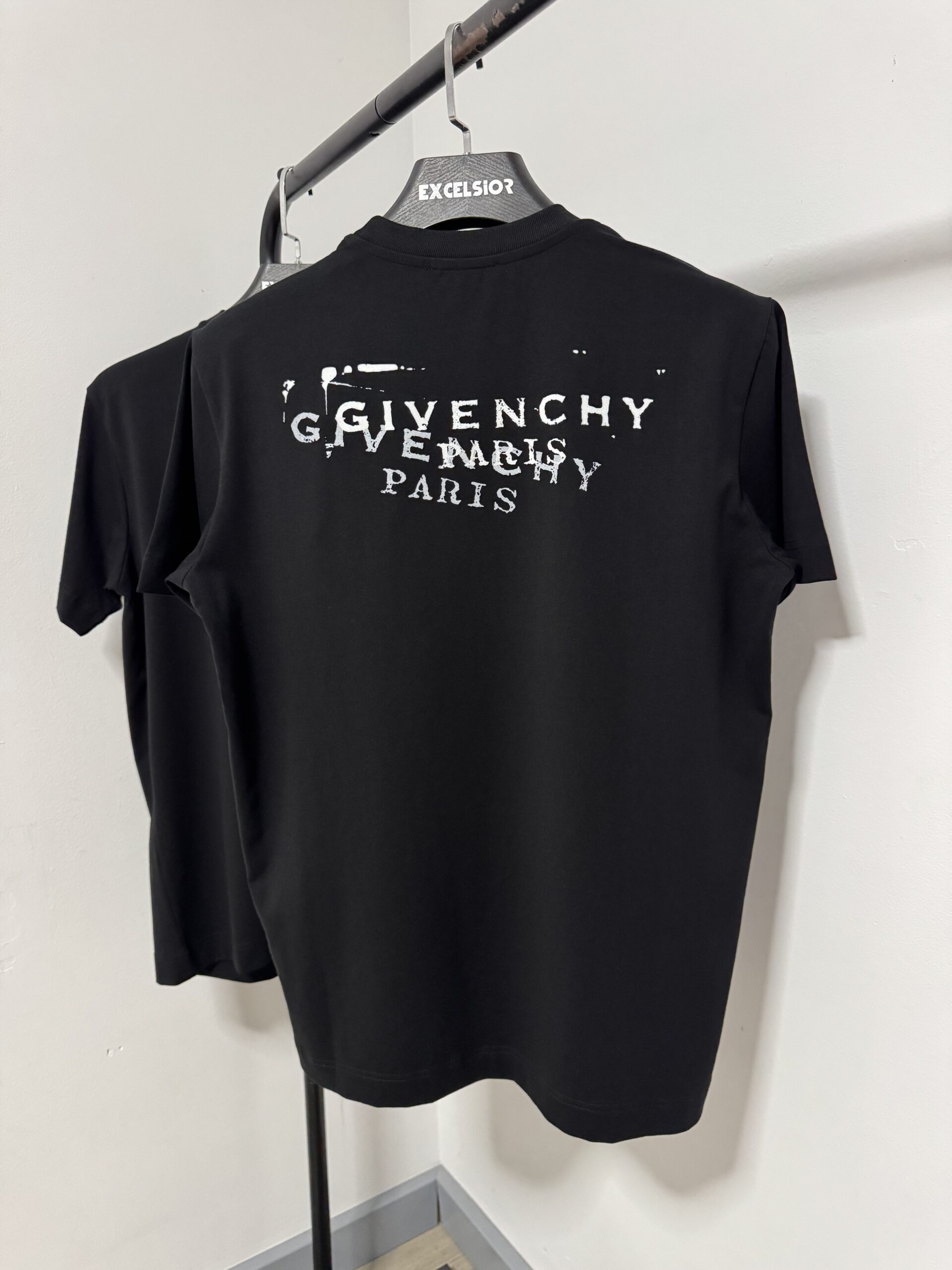 GIVENCHY CAMISETA