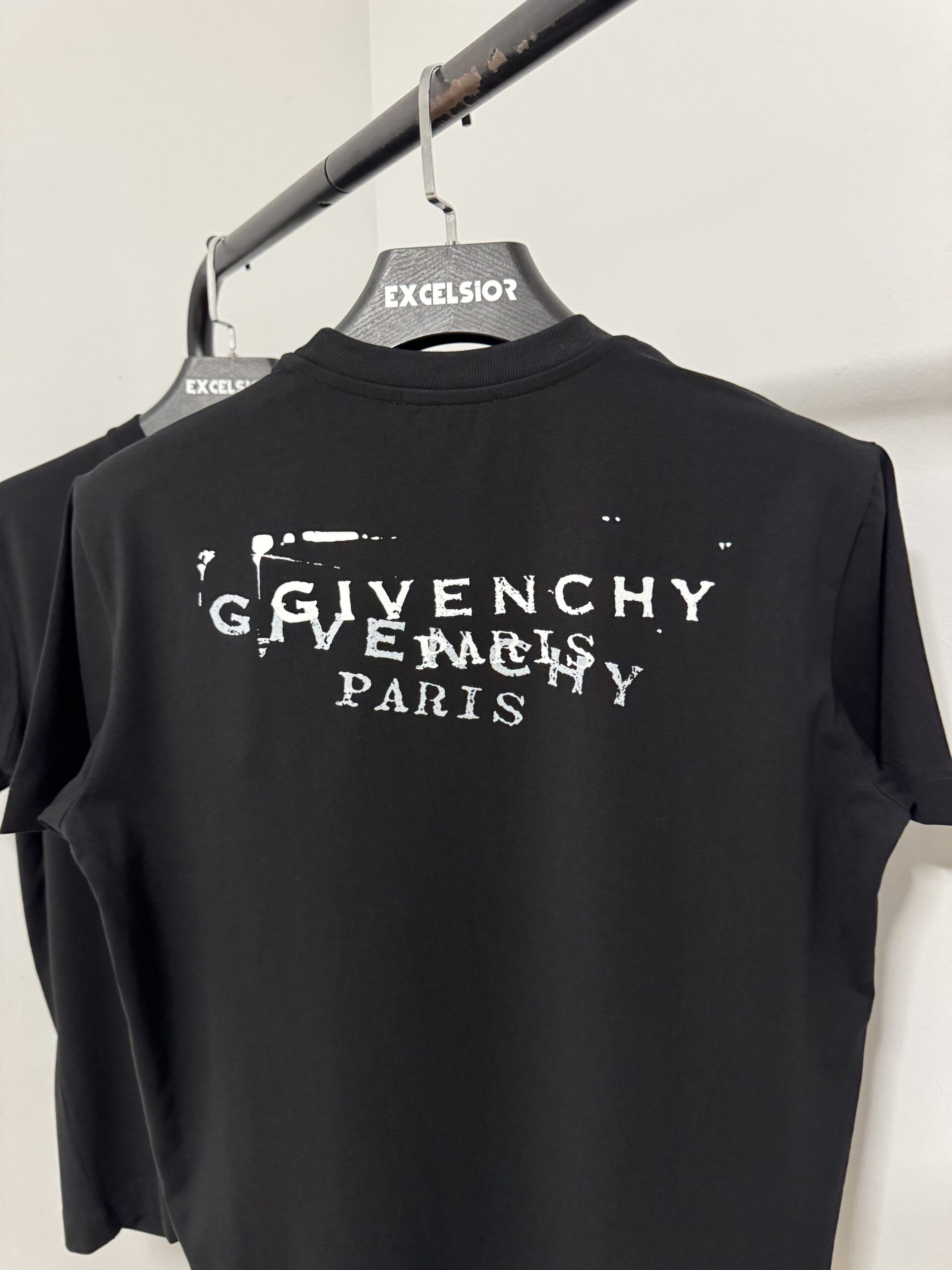 GIVENCHY CAMISETA