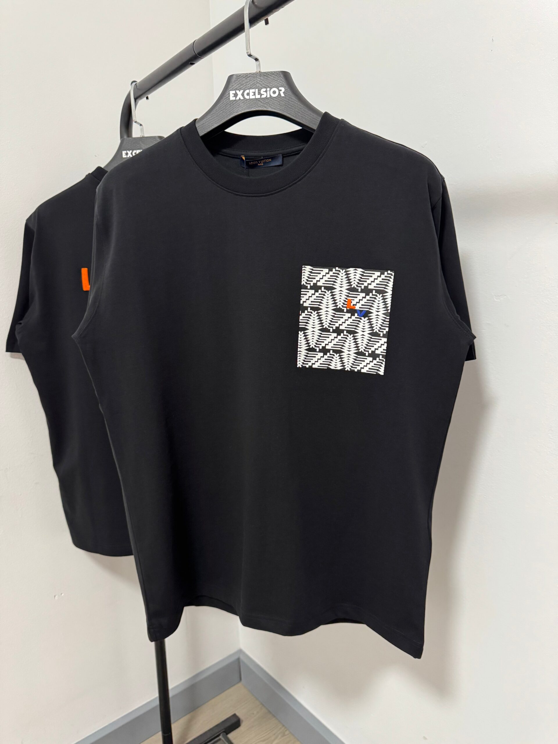 LOUIS VUITTON CAMISETA