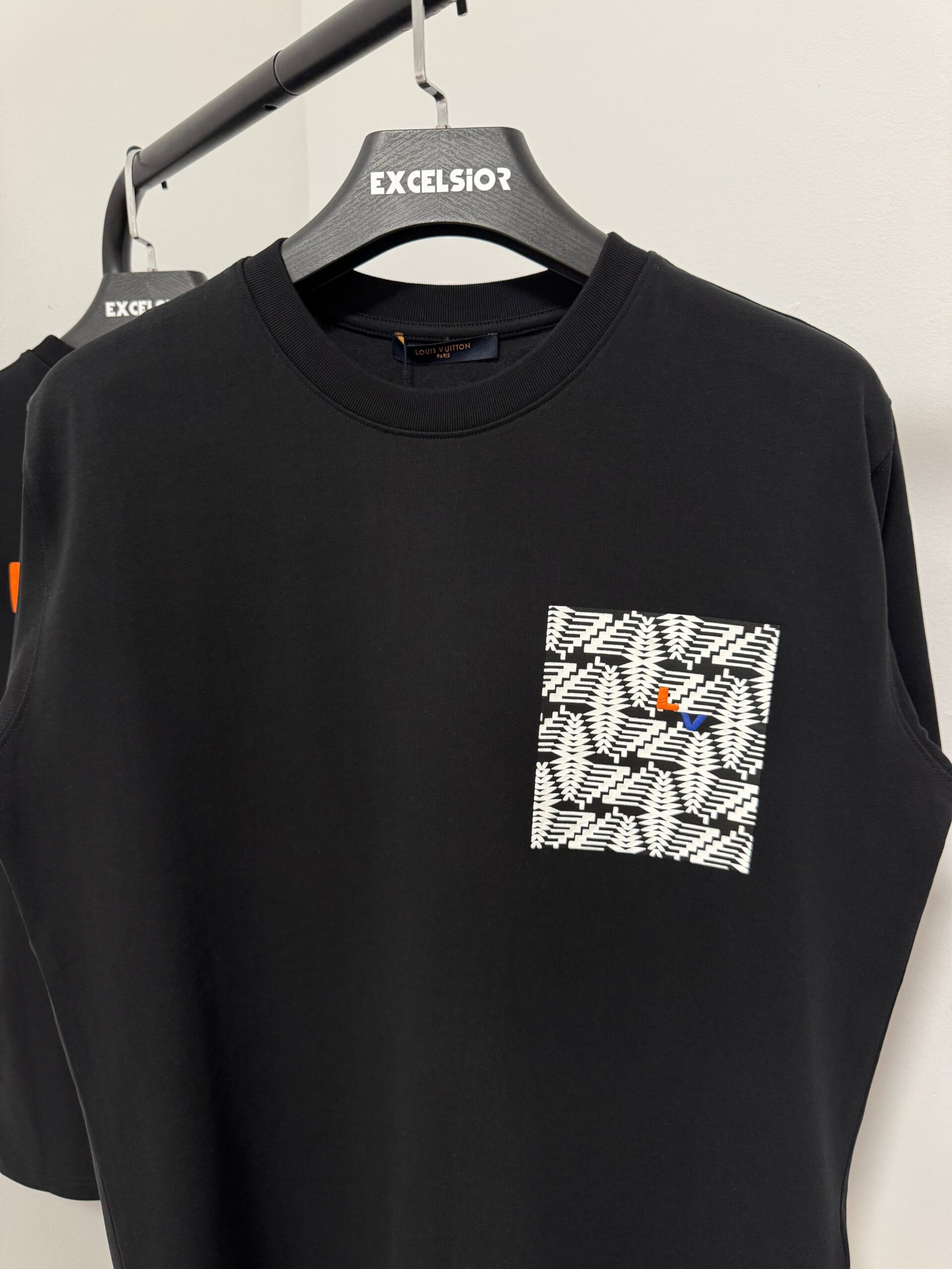 LOUIS VUITTON CAMISETA