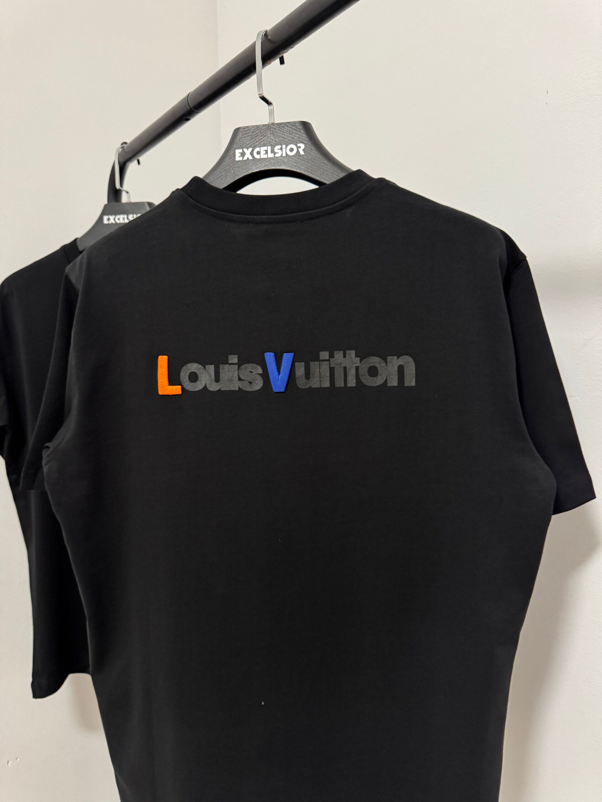 LOUIS VUITTON CAMISETA