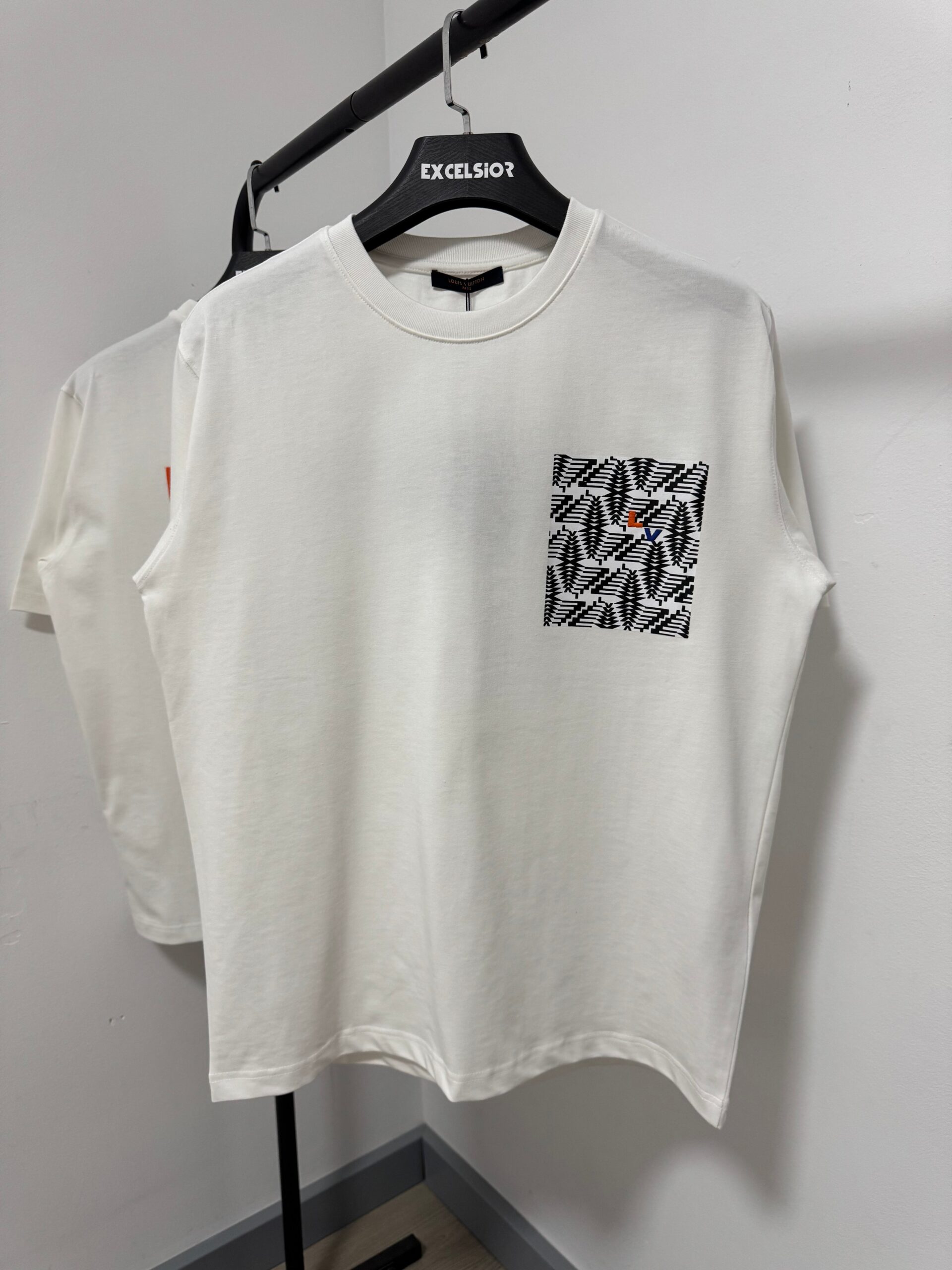 LOUIS VUITTON CAMISETA