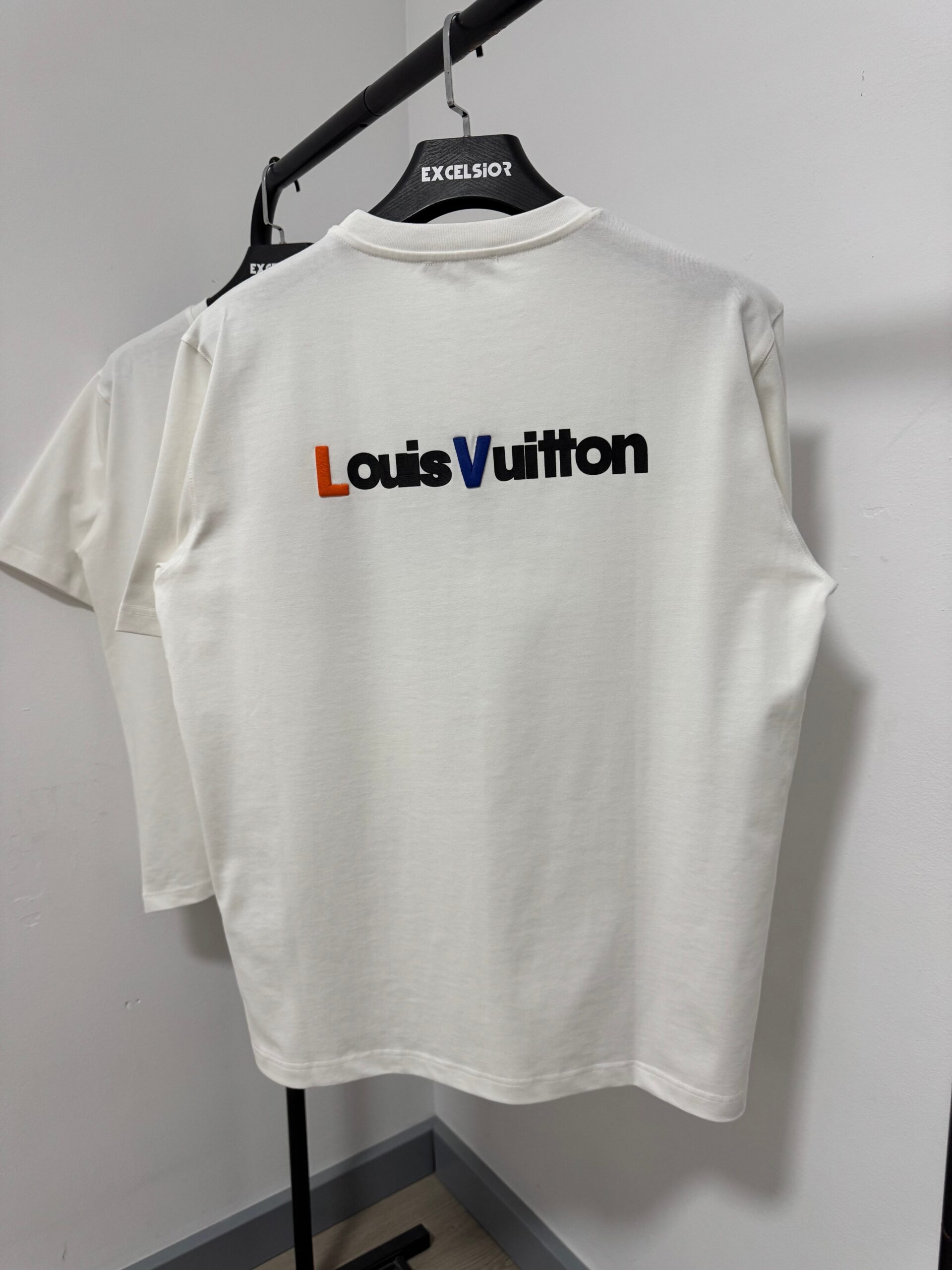 LOUIS VUITTON CAMISETA