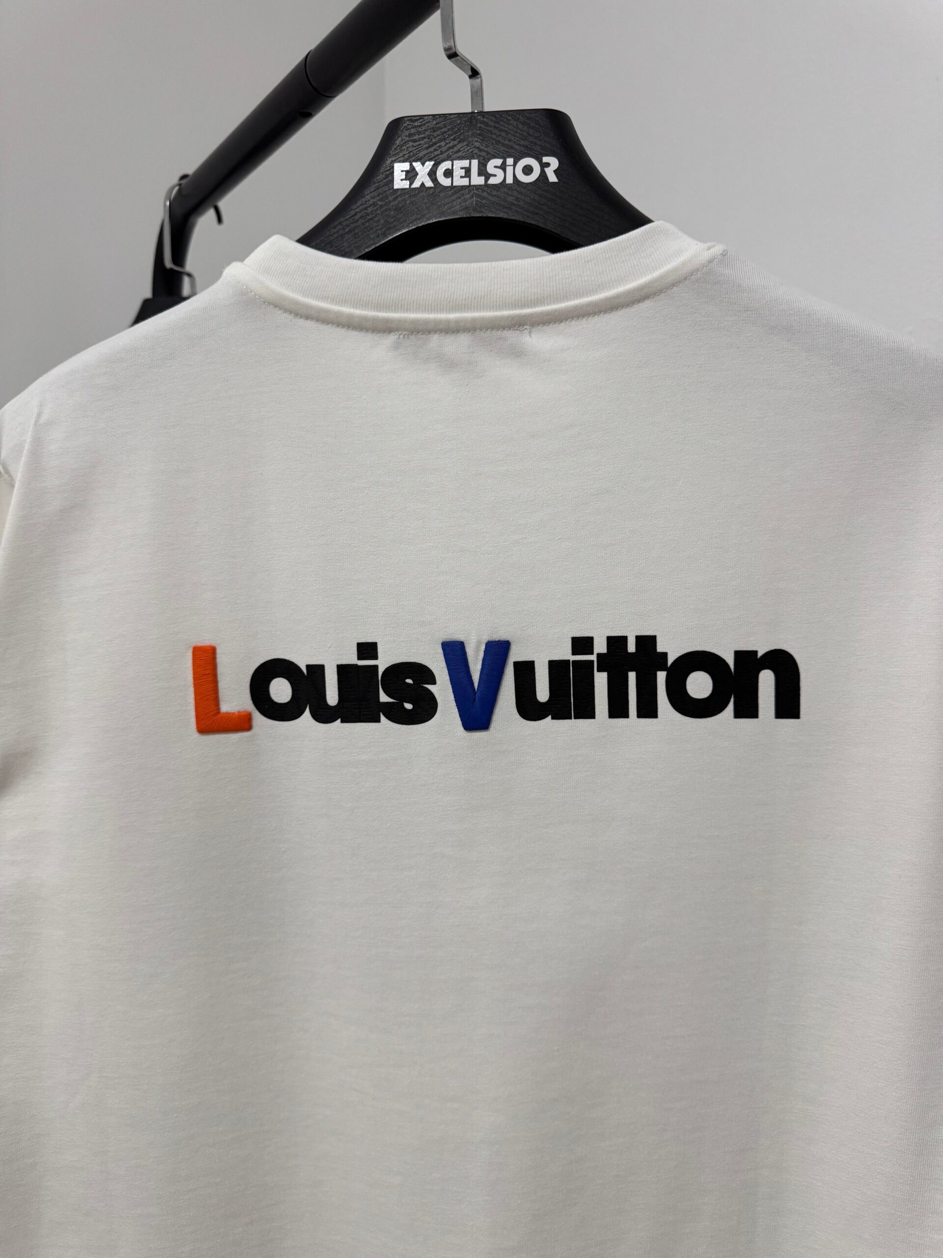 LOUIS VUITTON CAMISETA
