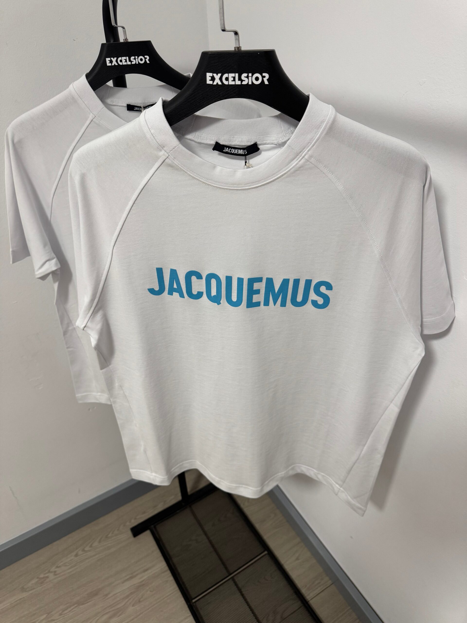 JACQUEMUS CAMISETA