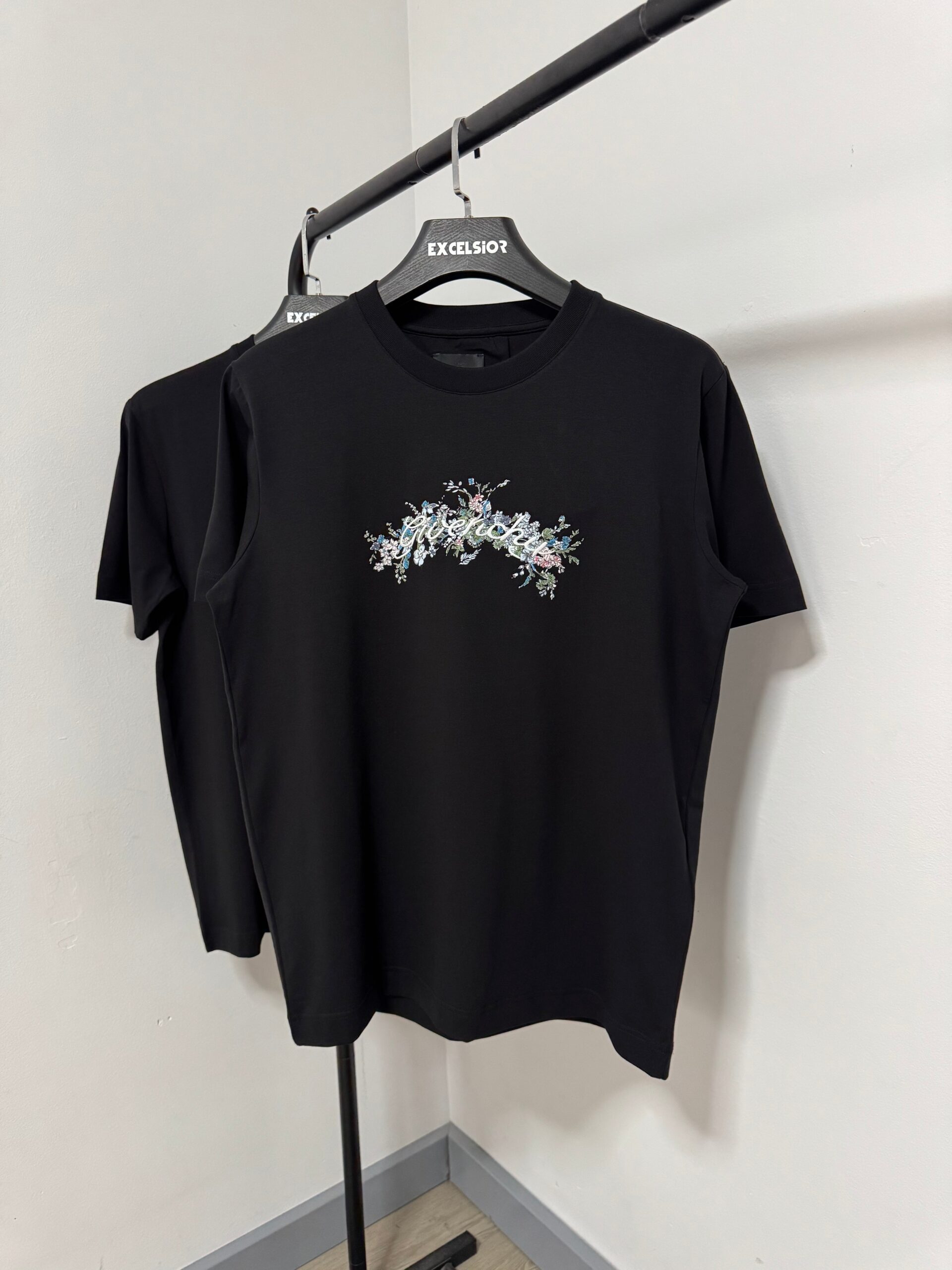 GIVENCHY CAMISETA