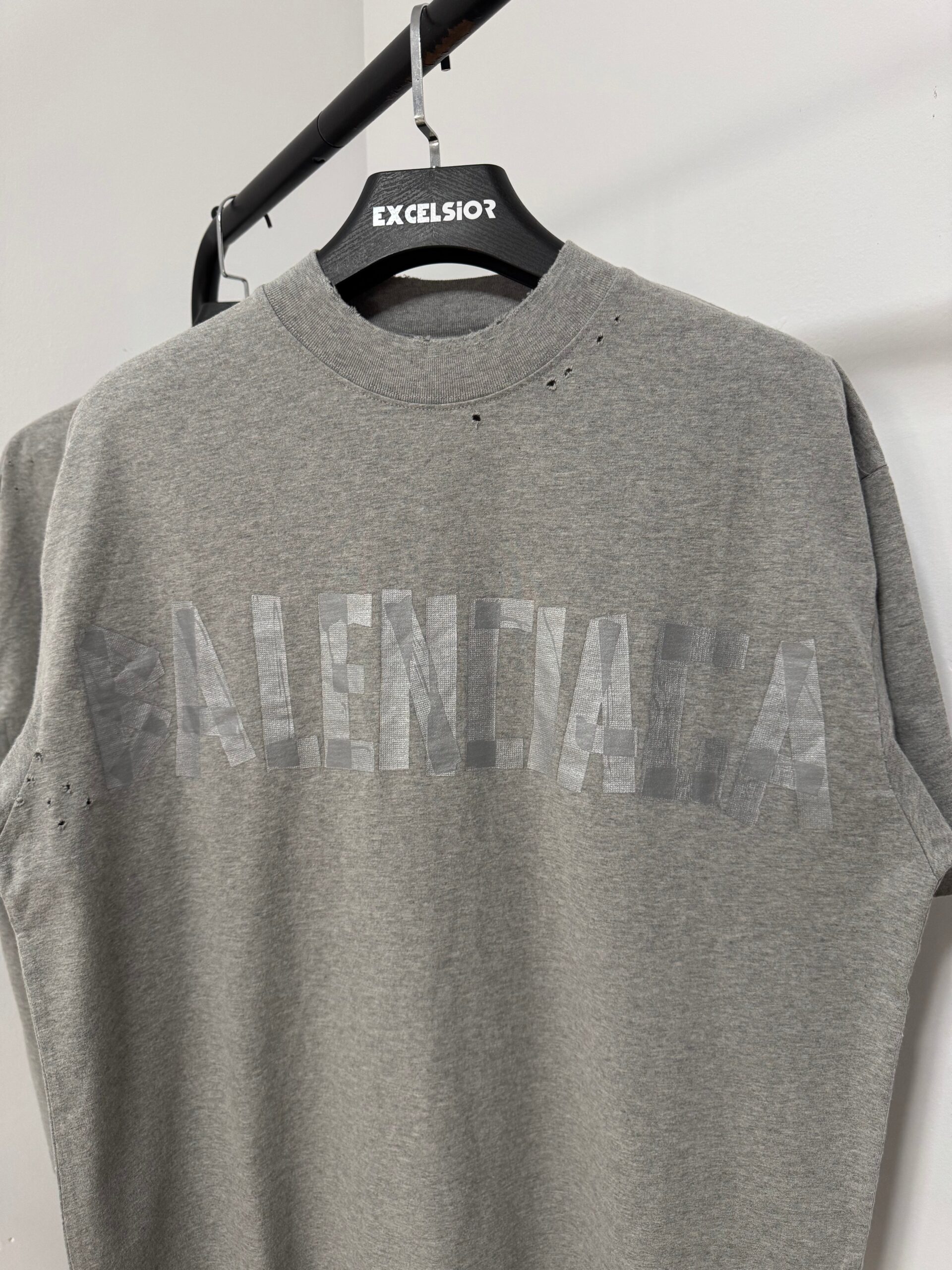 BALENCIAGA CAMISETA
