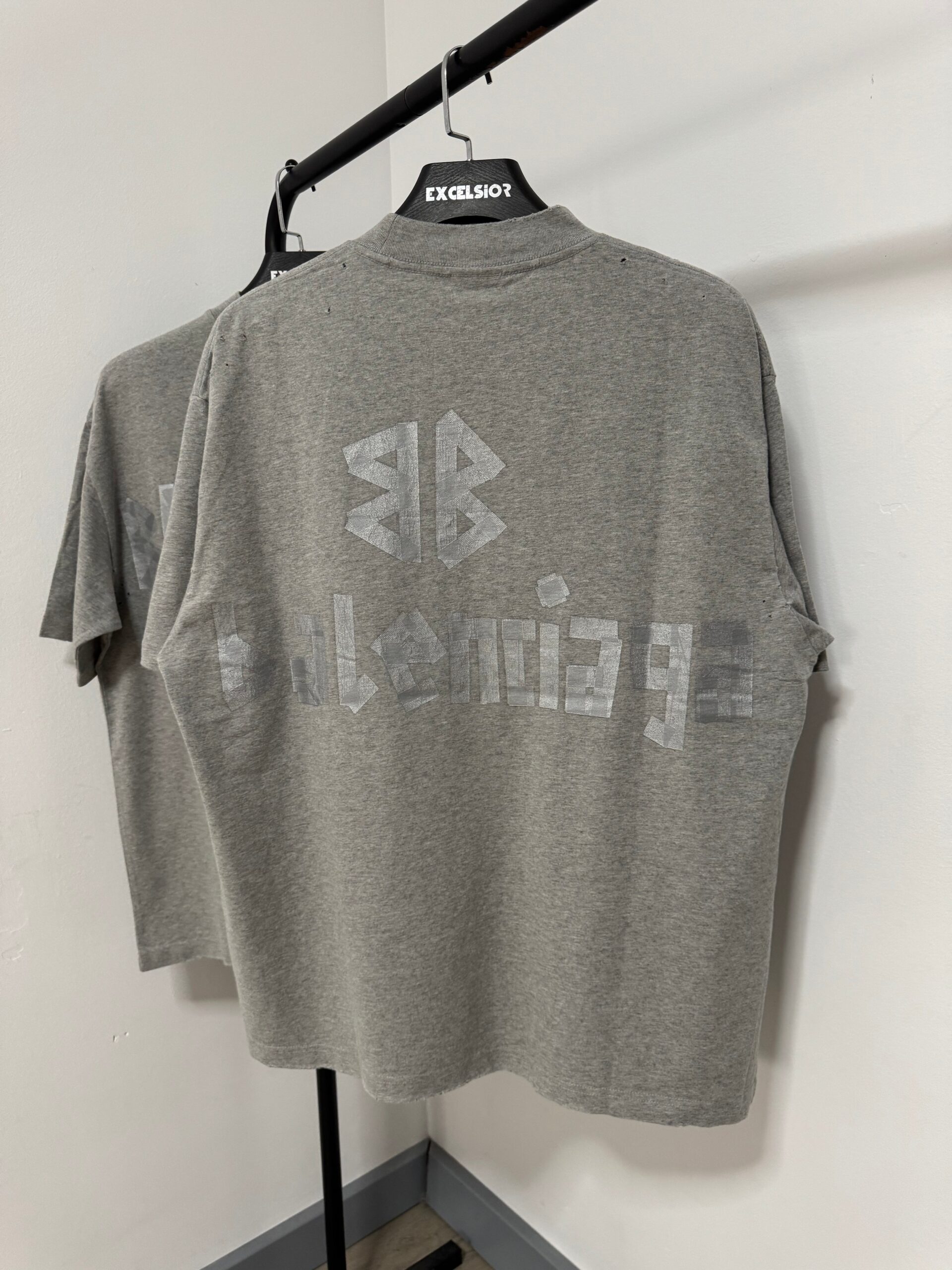 BALENCIAGA CAMISETA