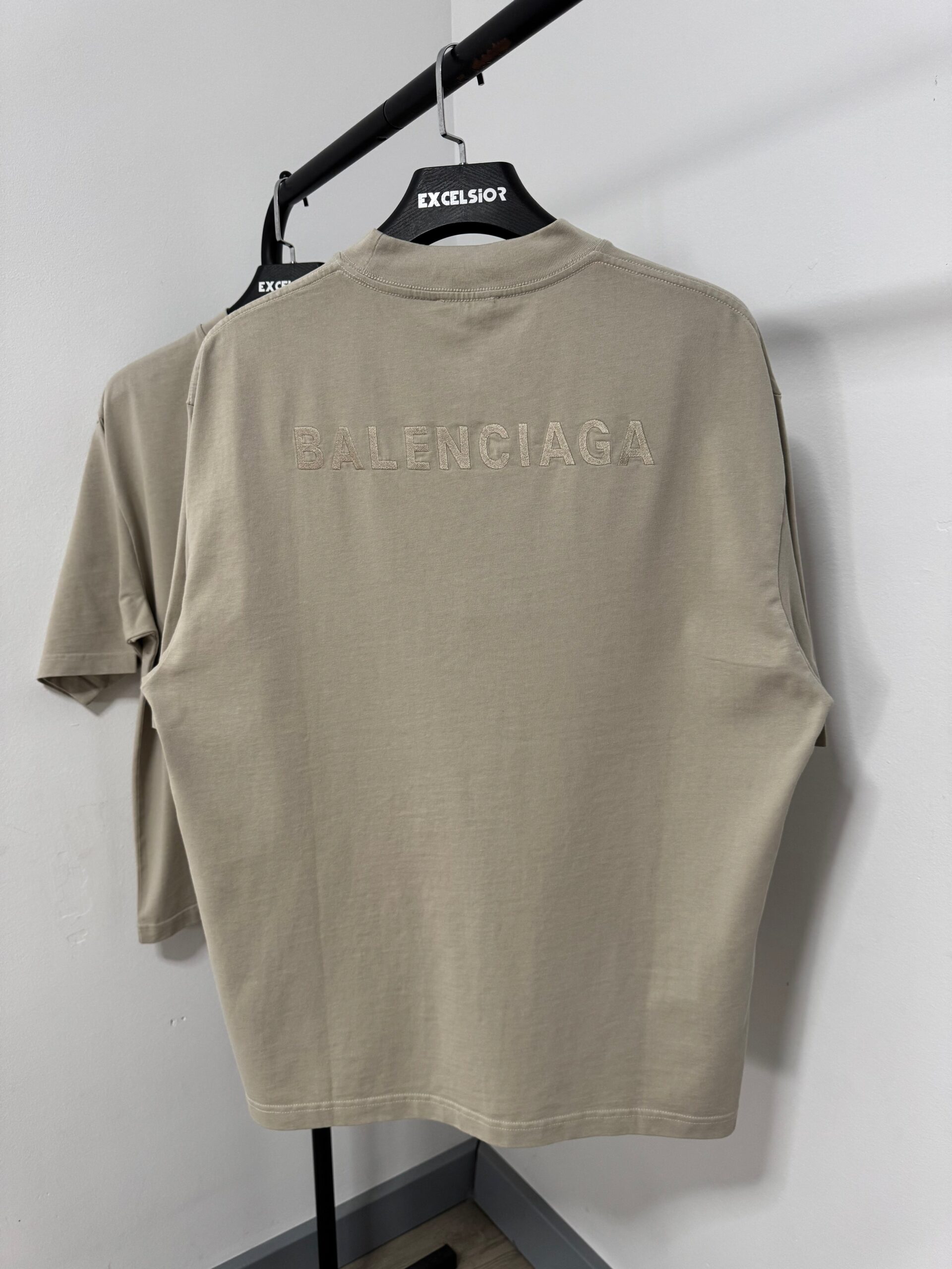BALENCIAGA CAMISETA