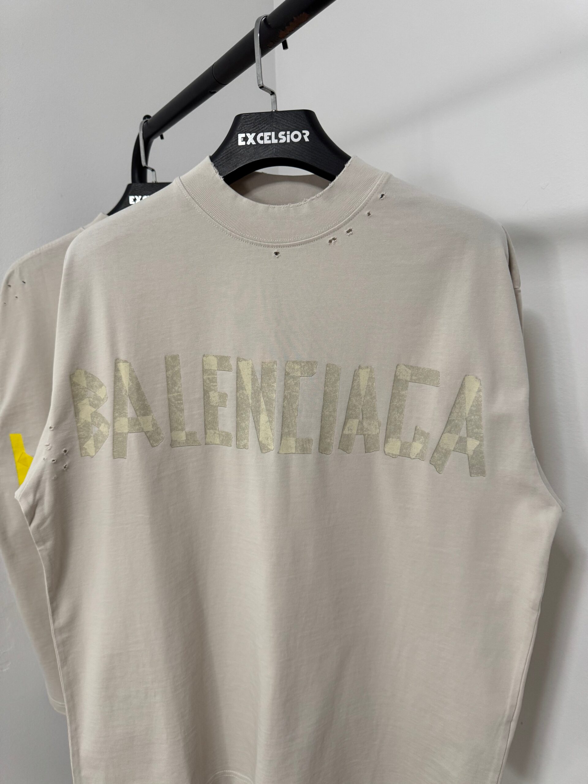 BALENCIAGA CAMISETA
