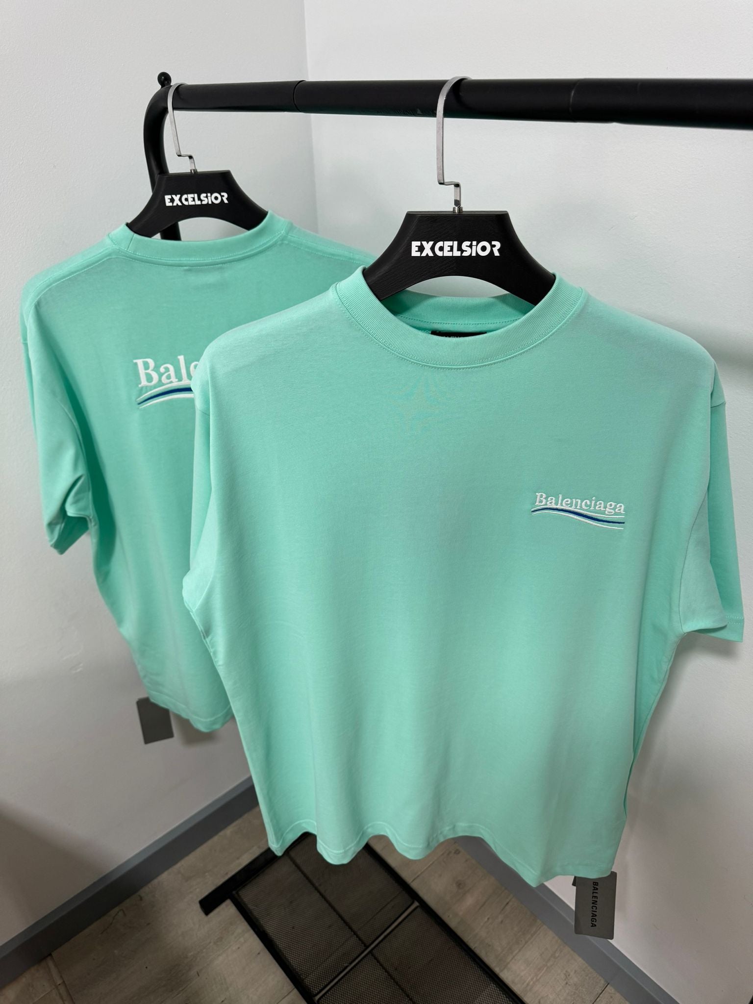 BALENCIAGA CAMISETA