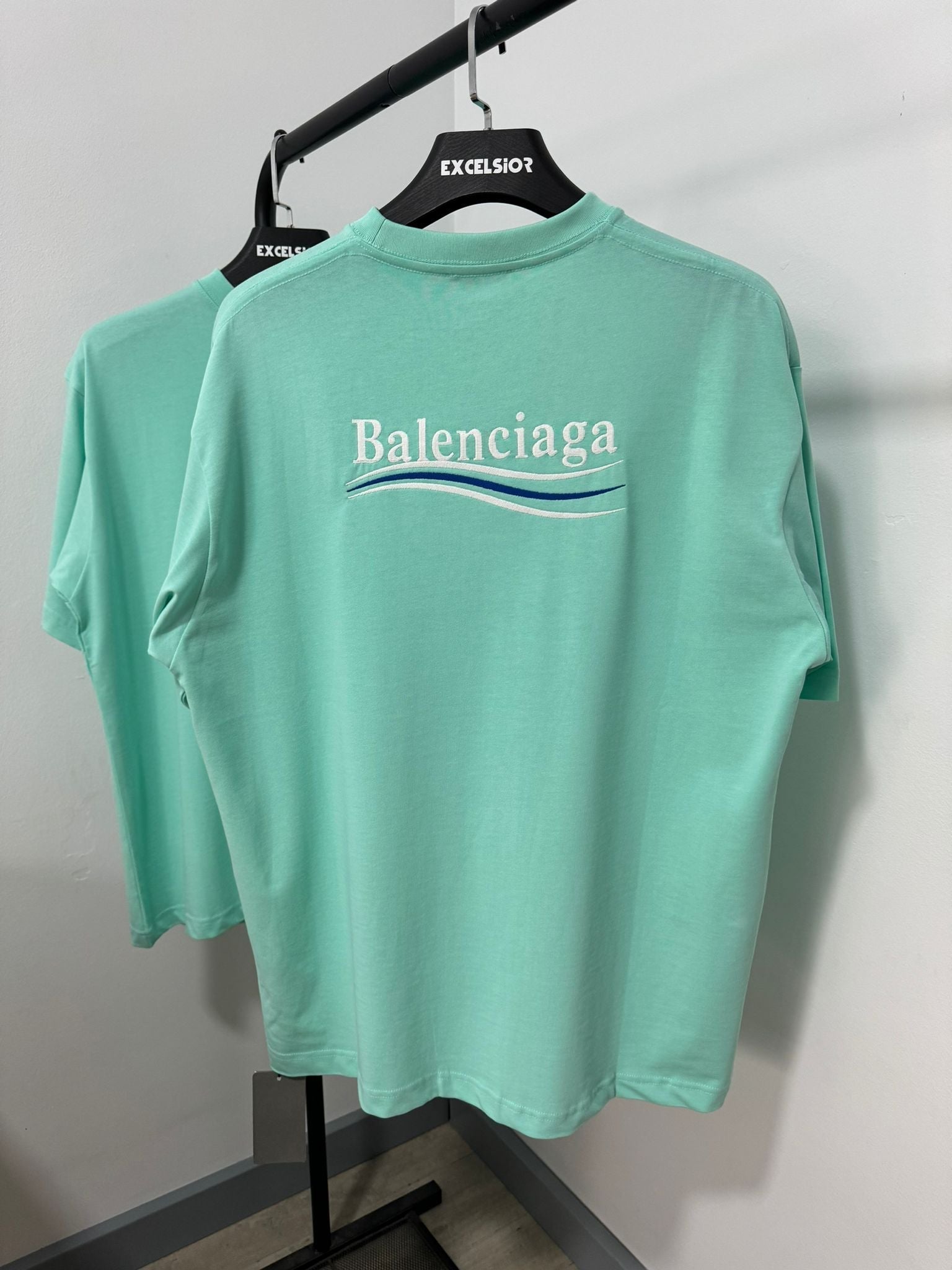 BALENCIAGA CAMISETA