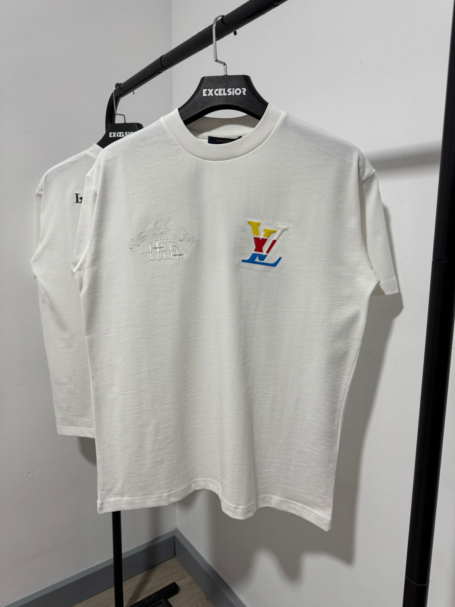LOUIS VUITTON CAMISETA