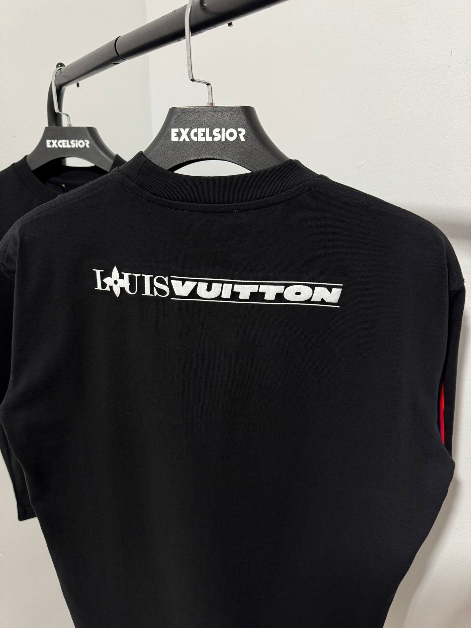 LOUIS VUITTON CAMISETA