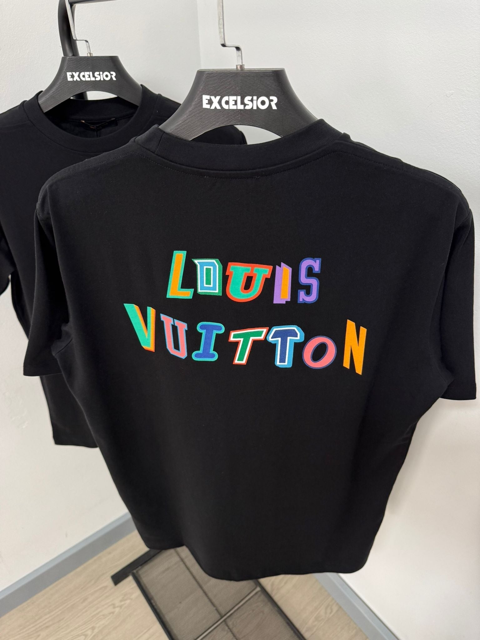 LOUIS VUITTON CAMISETA